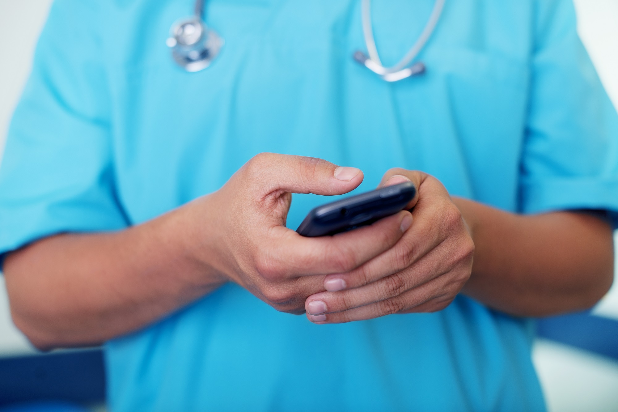 5 - Featured Healthcare Use Cases - Staff Messaging Real Time Communications In Post Covid19 Era