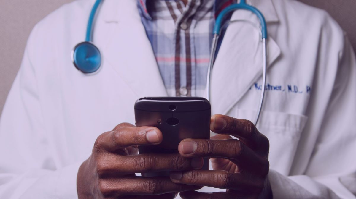 Mobile messaging is crucial to improve patient experience